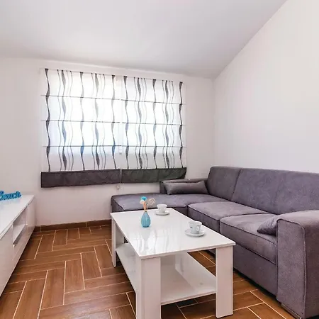 Two-bedroom In 파코스탄